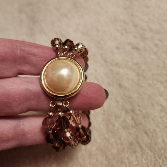 NWT beautifully handcrafted custom bracelet with Swarovski Crystals - Picture 2 of 5